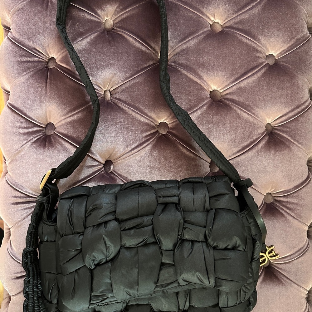 Elegant Black Woven Shoulder Bag